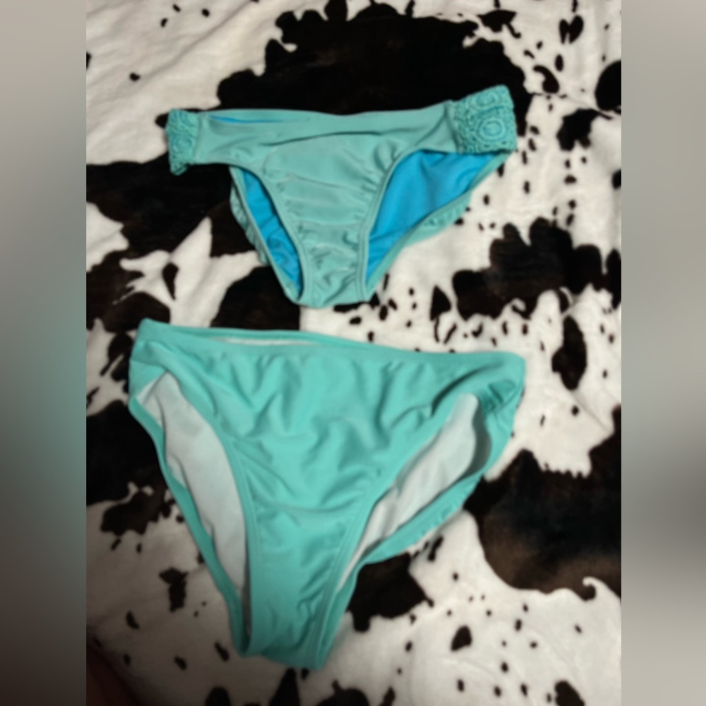 girls swim bottom